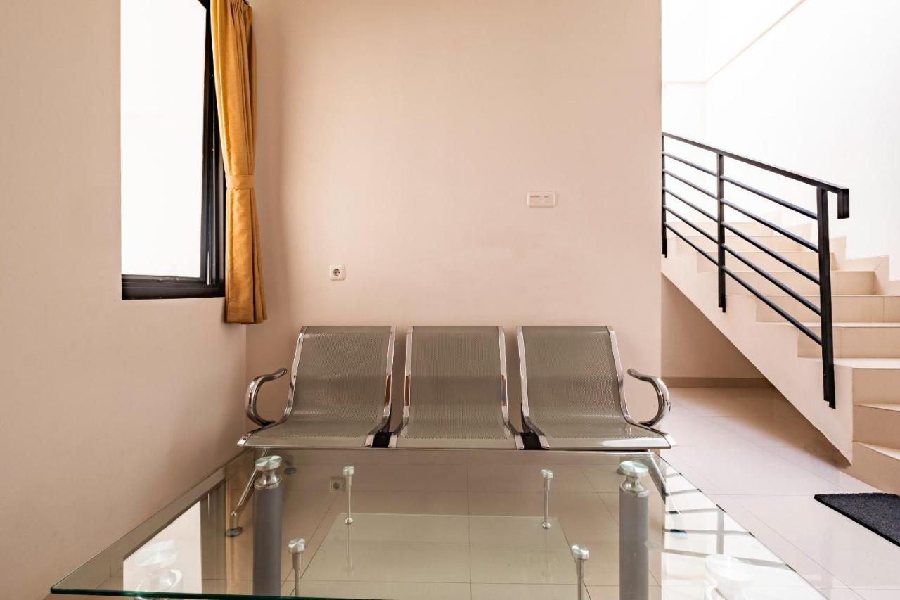קארוואנג Oyo Life 2673 Rosewood Residence מראה חיצוני תמונה
