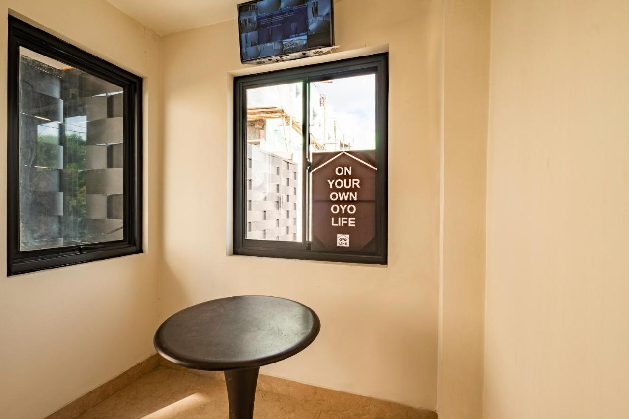 קארוואנג Oyo Life 2673 Rosewood Residence מראה חיצוני תמונה